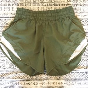 Green workout shorts 🌸$5 sale🌸